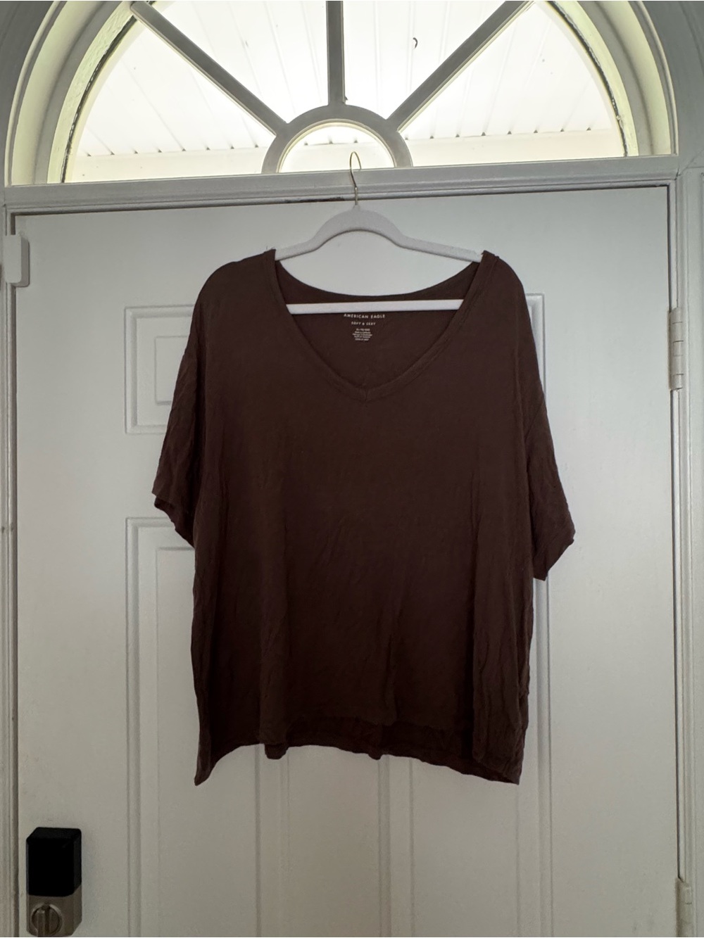 American Eagle Outfitters Brown V-Neck Short Sleeve Tee